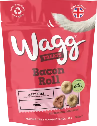Wagg Treats Bacon Roll