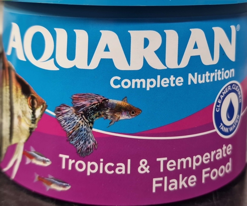 Aquarian tropical and Temperate Flake Food   Complete Nutrition