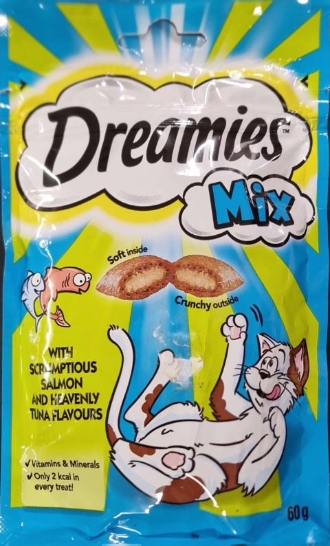 Dreamies Mix With Scrumptious Salmon and Heavenly Tuna Flavours