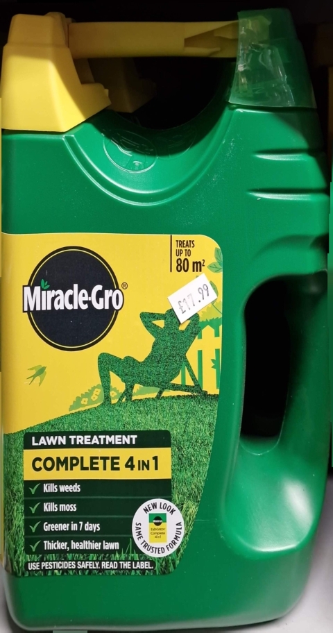 Miracle Gro Complete 4 in 1 Lawn Treatment Liquid